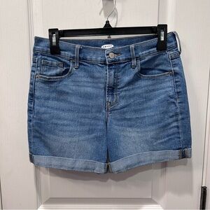 Old Navy Women’s Lt/Med Wash Mid Rise Rolled Hem Size 4 Denim Shorts 4.5” Inseam